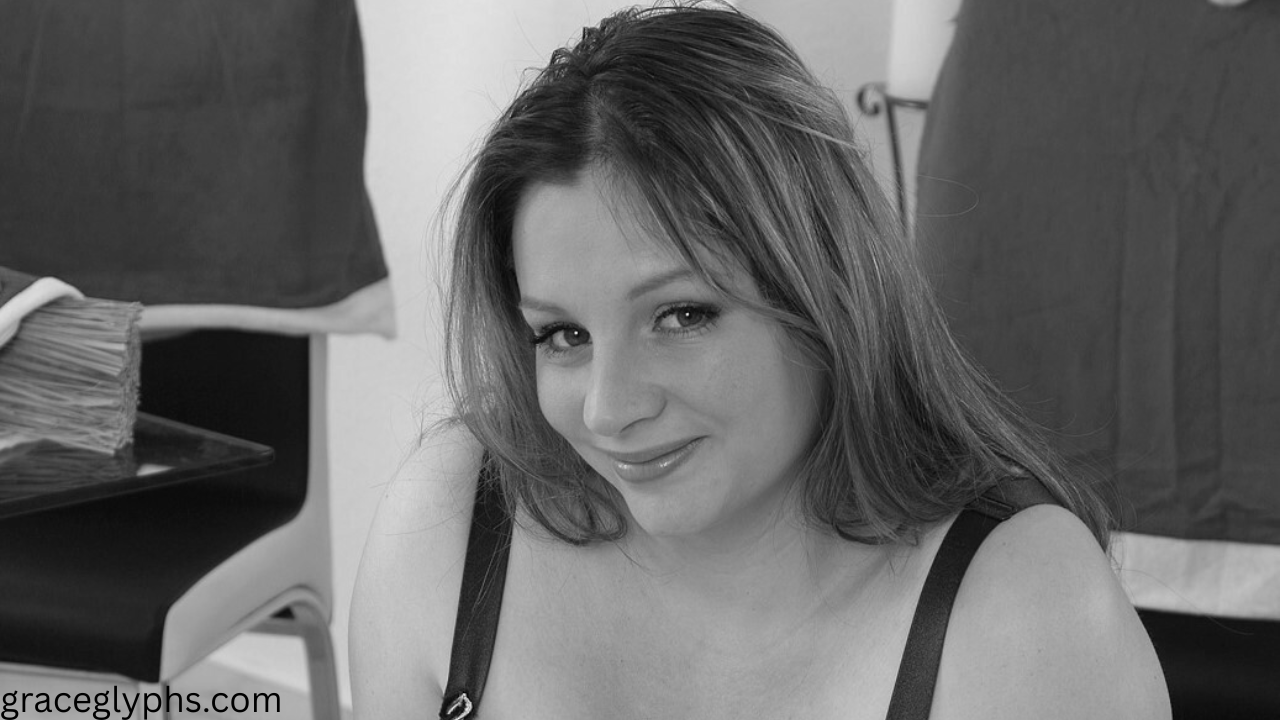 Nadine Jansen Stunning German Plus Size Model and Star 2026